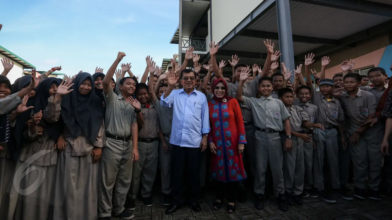 Wapres Jusuf Kalla Blusukan ke Sekolah di Makassar