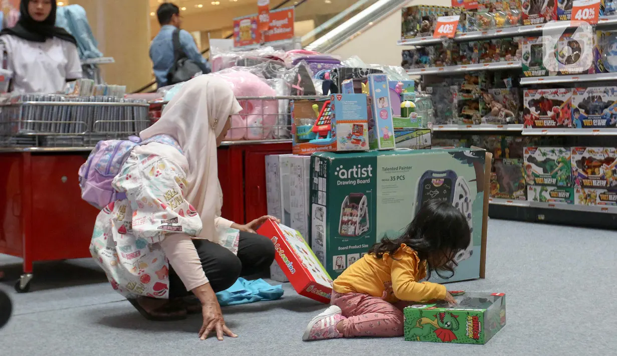 Sektor perekonomian ini penting karena jadi tempat untuk menyerap produksi dalam negeri. (Liputan6.com/Herman Zakharia)