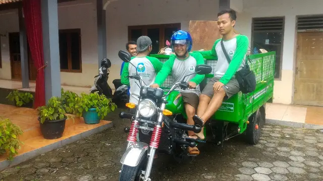 Bank sampah yang dikelola swadaya oleh masyarakat mulai beroperasi di Kabupaten Banyumas. (Foto: Liputan6.com/Muhamad Ridlo)