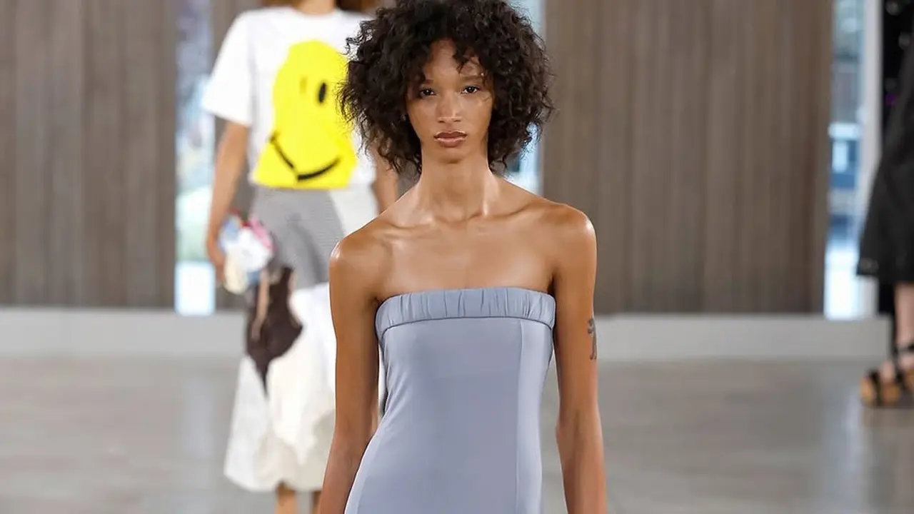 Dari Dapur ke Runway, Moschino Hadirkan Tas Panci Seharga Rp50 Jutaan