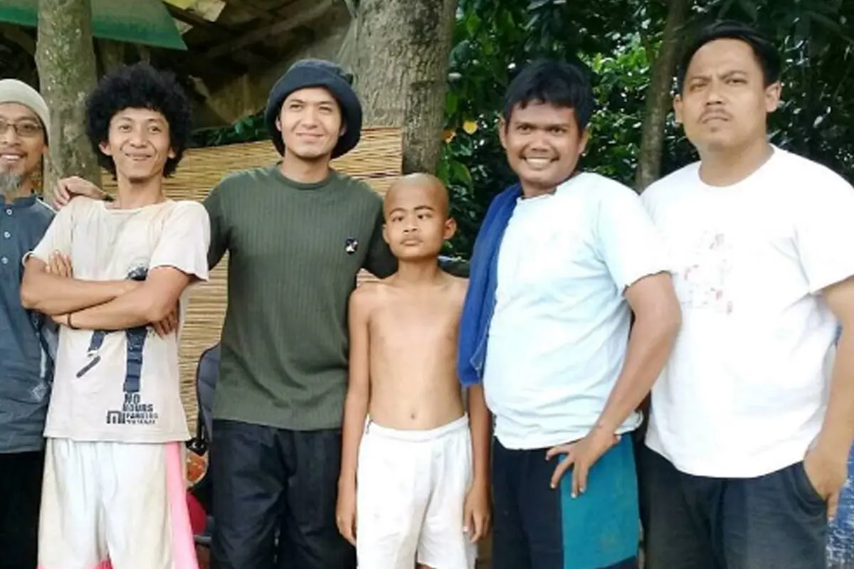 Gali Lobang Tutup Lobang