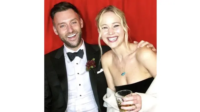 7 Pesona Jennifer Lawrence, Resmi Menikah dengan Cooke Maroney