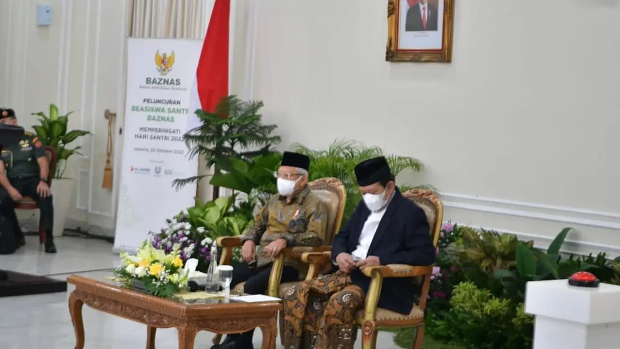 Ma'ruf Amin dan Baznas meluncurkan beasiswa santri 2022