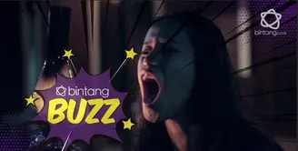 Apa jadinya jika suasana ceria berubah mencekam karena kehadiran sosok makhluk astral?