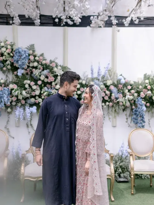 Faradilla Yoshi dan Bryan Mckenzie  tasyakuran 4 bulanan (Instagram/faradillayoshi)