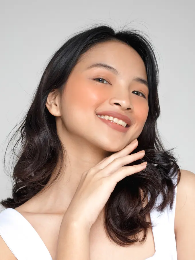 BLOOM All Day Hydrating Blush/dok. MAD For Makeup