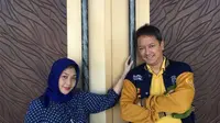 Pertemuan penyanyi dan pemeran Dina Mariana dengan Radian Ratulangie Sugandi berawal dari pertemuan mereka di Goethe Institute di kawasan Sam Ratulangie, Menteng, Jakarta Pusat pada awal 1980-an. (dok. Pribadi/Bintang.com)
