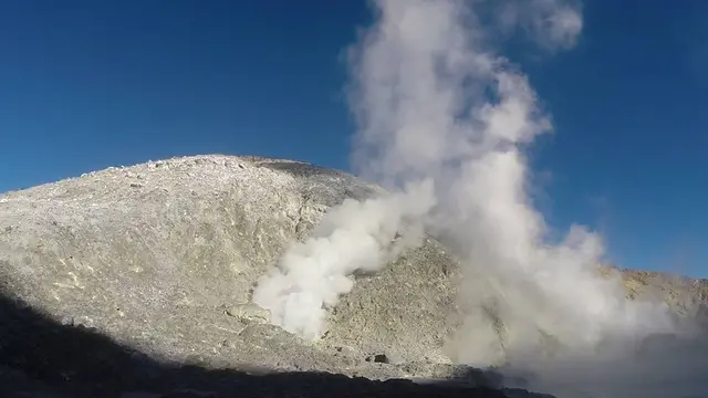 Menelusuri Gunung Patah Pagar Alam, Jalur Pendakian Terpanjang Kedua di Sumatra