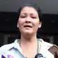 Melanie Subono berduka atas kepergian BJ Habibie. (Deki Prayoga/Bintang.com)