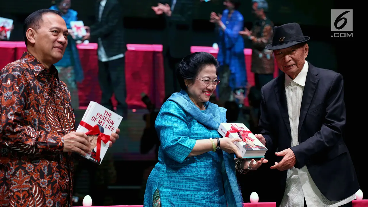 Megawati Hadiri Peluncuran Buku Ir. Ciputra