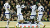 Diego Costa merayakan gol kedua ke gawang Norwich (Reuters)