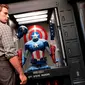 Chris Evans yang memerankan karakter Captain Amerika mengakui dirinya kesulitan membentuk tubuh super heroes.