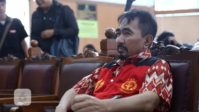[Bintang] Gatot Brajamusti
