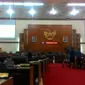 Para pasangan calon yang maju di Pilkada Aceh memaparkan visi-misi mereka di depan anggota DPR Aceh.