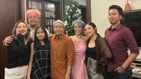 7 Potret Ari Lasso Rayakan Ultah Istri, Tampil Bahagia di Tengah Lawan Kanker