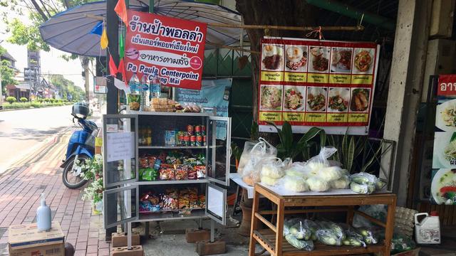 Berbagi Isi Pantry, Cara Warga Thailand Peduli yang Kelaparan Akibat Corona