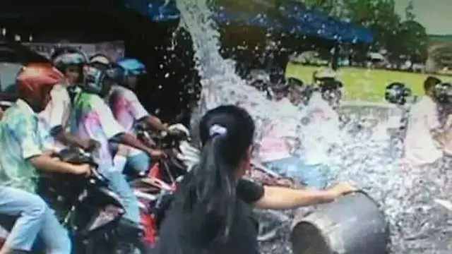 Kumpulan Potret Bukti Ibu-Ibu Masih Jadi Raja Jalanan (ist)
