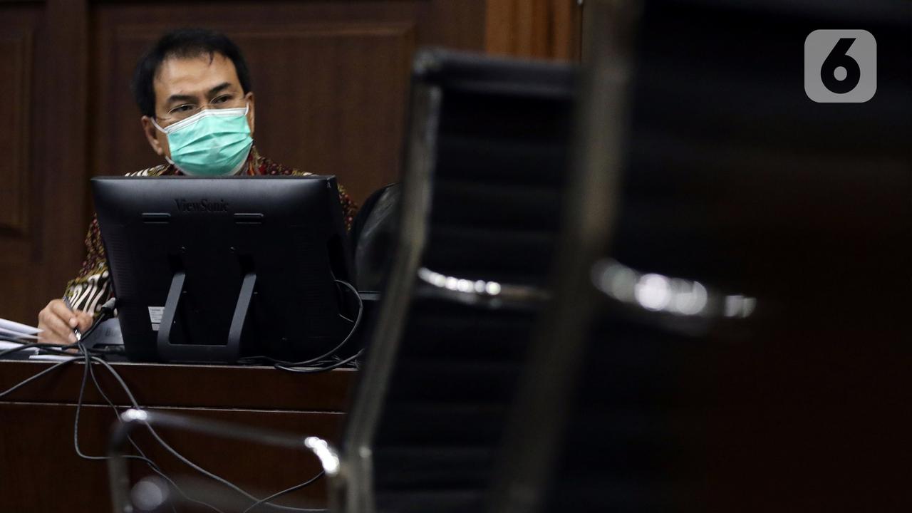 FOTO: Azis Syamsuddin Kembali Jalani Sidang Lanjutan Suap Penanganan Perkara