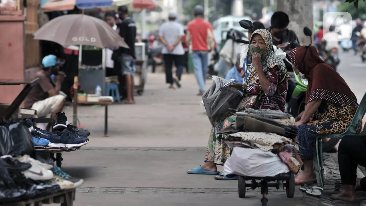 FOTO: Pemprov DKI Denda Rp 250 Ribu Bagi Warga Tak Pakai Masker
