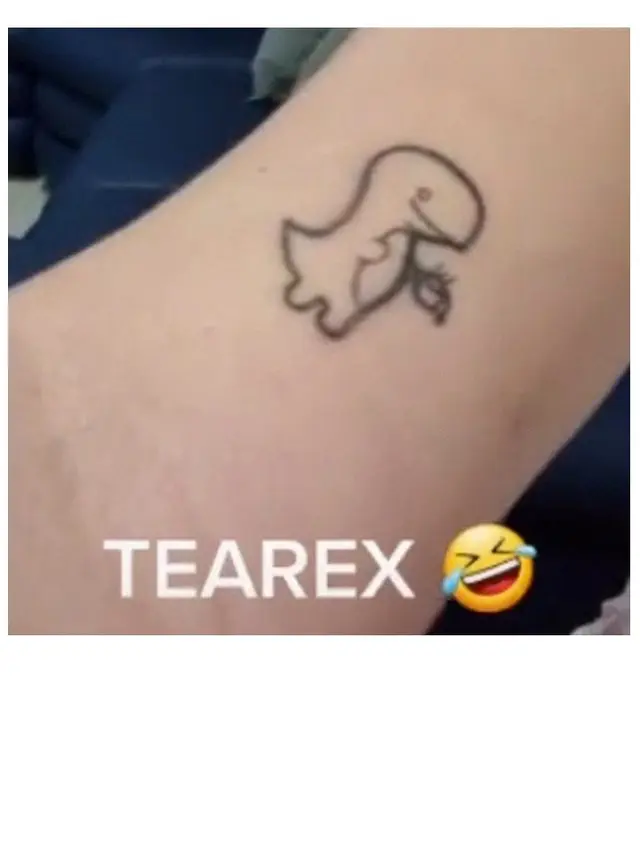 6 Tato Absurd Bentuk Dinosaurus Ini Nyeleneh Banget, Kocak