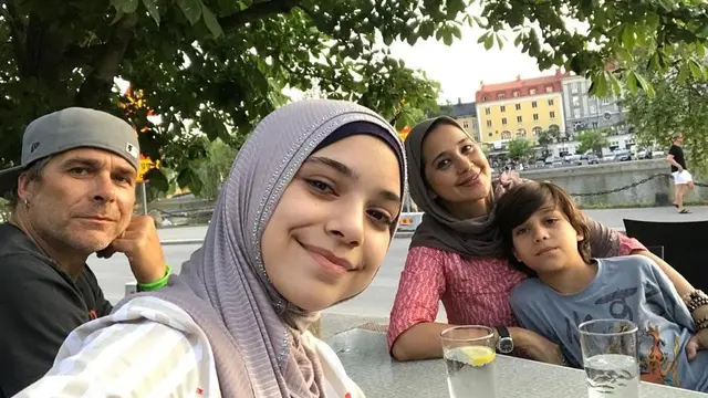 [Fimela] Ayu Azhari dan Mike Tramp