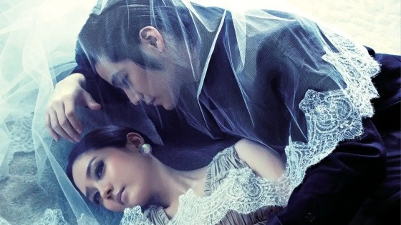 Kim Bum dan Park Min Young Curi Perhatian dengan Foto Mesranya