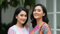 15 Rekomendasi Model Baju Batik Jumputan Lengan Lonceng yang Elegan dan Feminin