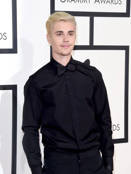 Kabar kedekatan Justin Bieber dan Kourtney Kardashian ternyata tengah berhembus di tahun 2015 silam. (AFP/Bintang.com)