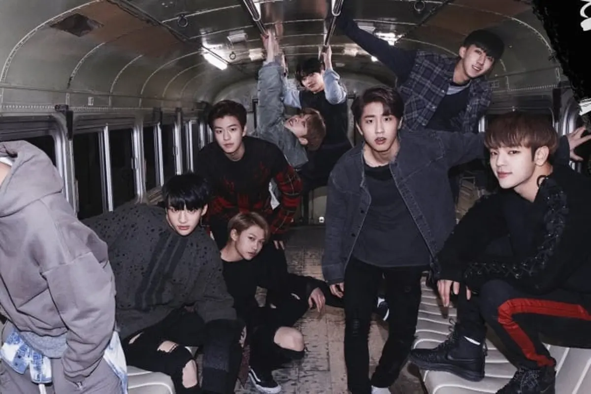 Stray Kids