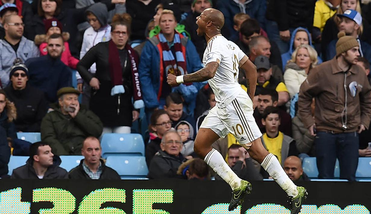 9. Andre Ayew, mencetak 6 gol dari 16 kali penampilan bersama Swansea. (AFP/Paul Ellis)