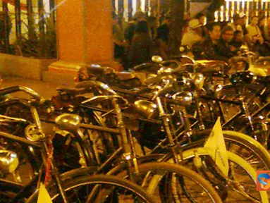 Bersepeda Malam di Yogyakarta
