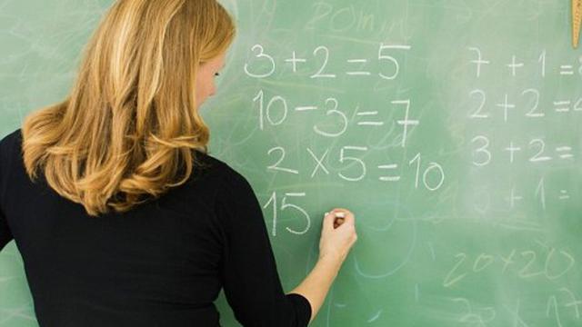 Kirim Foto Mesum di WhatsApp, Guru Dilarang Mengajar Seumur Hidup