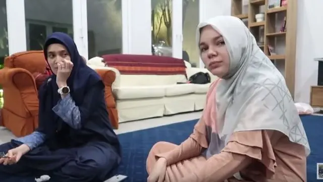 Rumah Dewi Sandra (YouTube/The Sungkar)