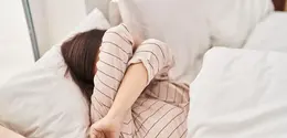 Cara sederhana mengatasi insomnia yang dapat dilakukan. (foto: krakenimages.com/freepik)