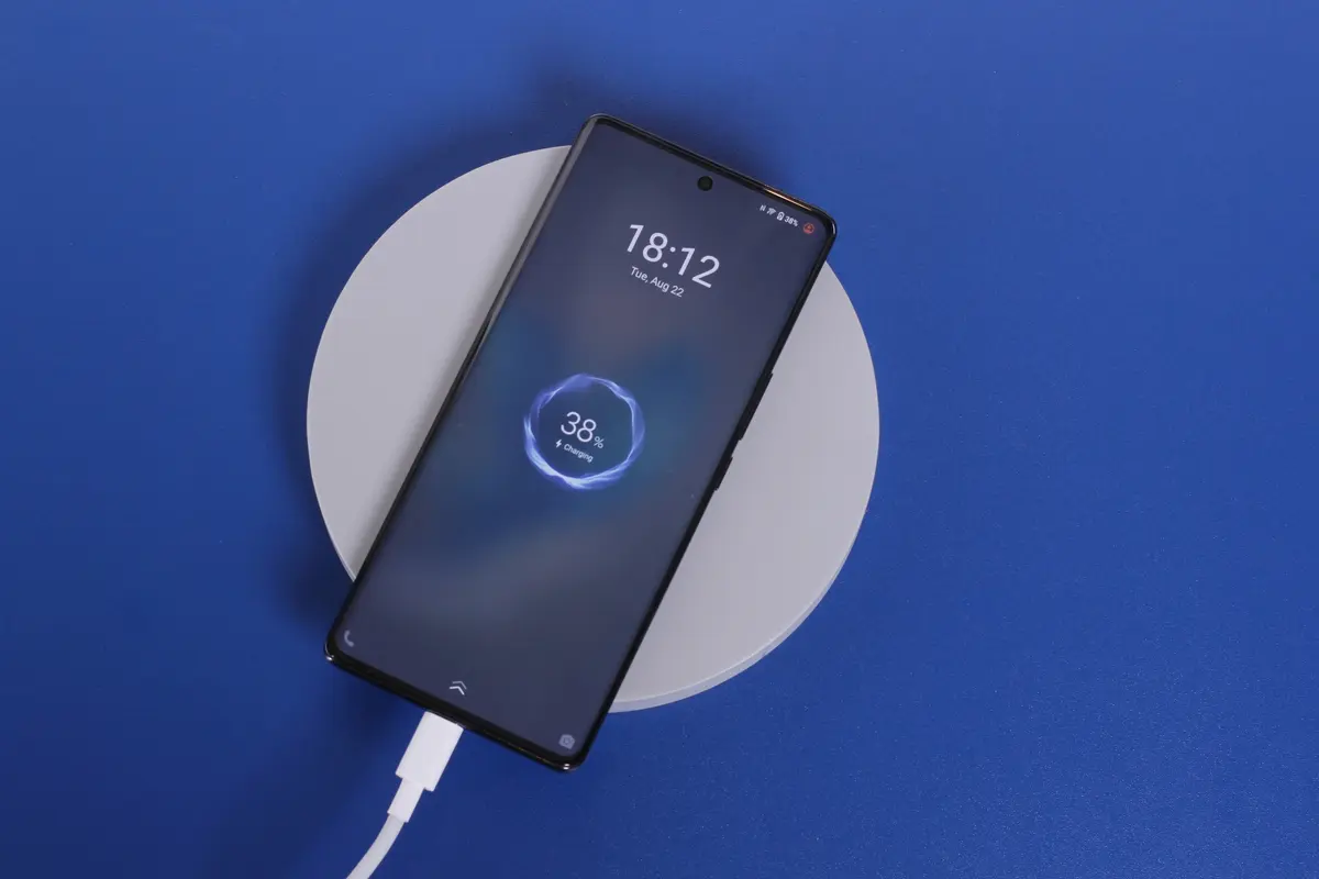 vivo V29.