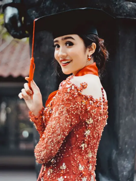 Seperti diketahui, ia merupakan mahasiswa Fakultas Hukum di Universitas Indonesia. (Foto: instagram.com/febbyrastanty)