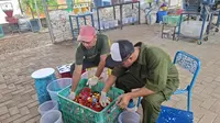 Melihat Proses Daur Ulang di Tangsel, Sampah Plastik Bisa Jadi Plakat hingga Bahan Bakar Minyak