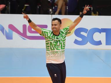 Aksi Raffi Ahmad di Turnamen Olahraga Selebriti Indonesia (TOSI) yang berlangsung di Kelapa Dua Sport Center, Tangerang, Minggu (13/10/2024).