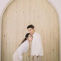 Potret mesra Via Vallen dengan Chervra Yolandi. (Foto: Instagram/viavallen)