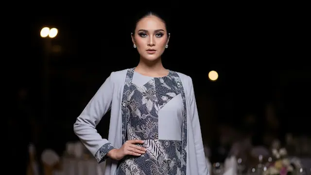 Dress Kombinasi Batik & Kain Polos + Outer Panjang