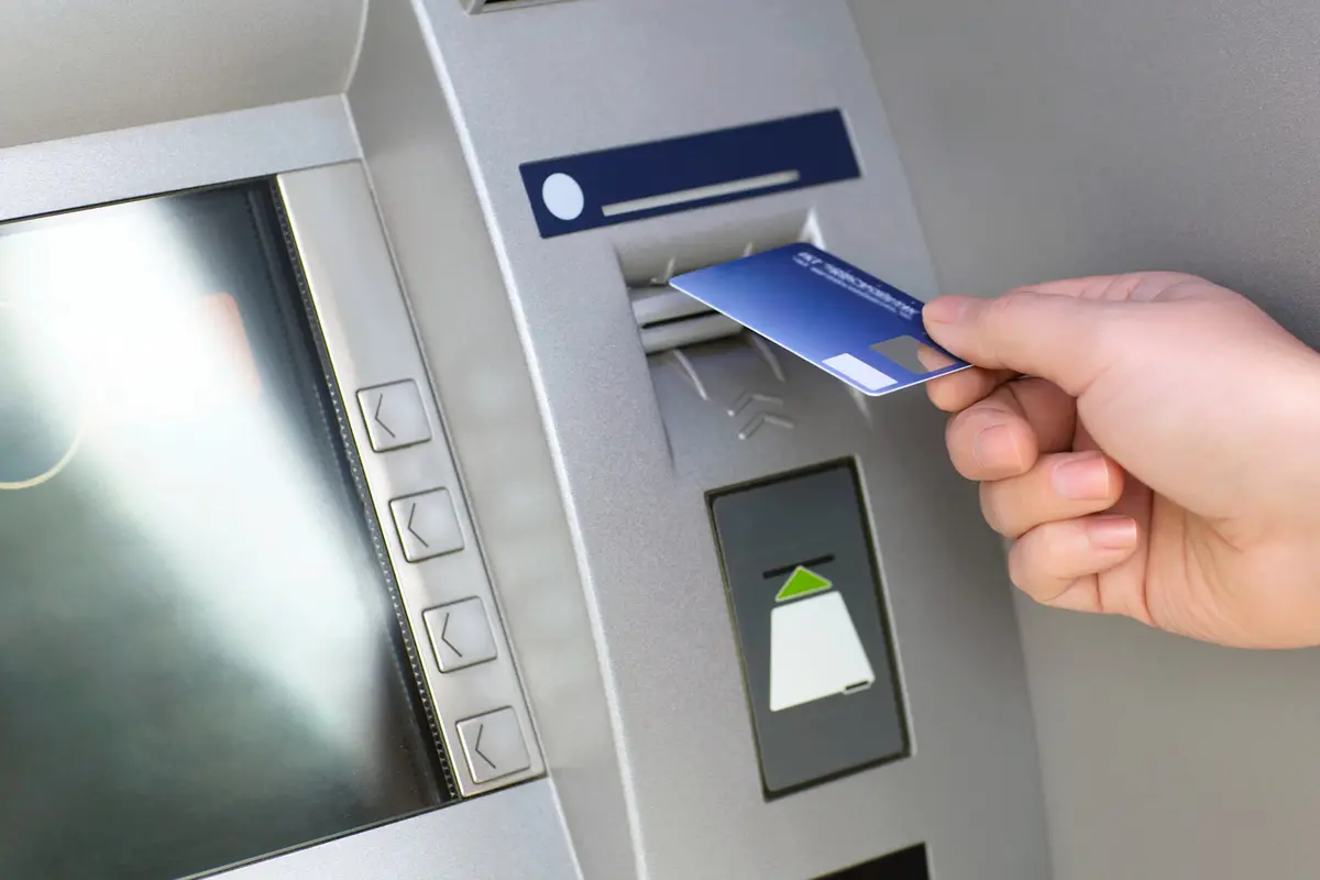 Mesin Kartu ATM