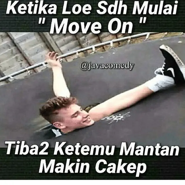 7 Meme Kocak Ketemu Mantan, Ada yang Pura-Pura Lupa Ingatan