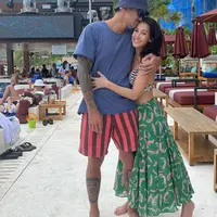 Tora Sudiro - Mieke Amalia