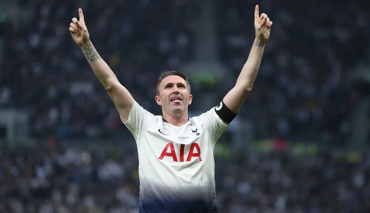 Robbie Keane. Striker yang berkarier selama 21 tahun ini total telah memperkuat 6 klub Premier League. Klub yang terlama dibelanya adalah Tottenham Hotspur selama 8 musim dan tampil dalam 305 laga dengan 122 gol. Bersama 6 klub ia tampil dalam 441 laga dengan 165 gol. (Foto: AFP/Daniel-Leal Olivas)