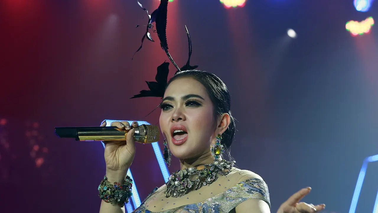 [Bintang] Syahrini
