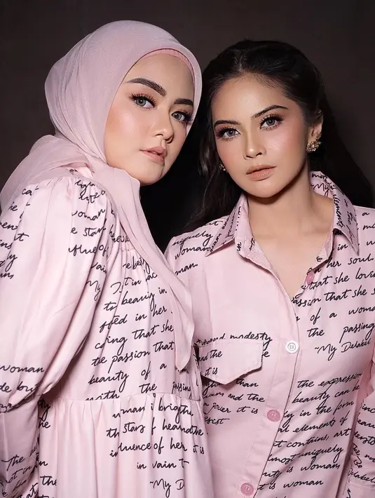 Sejak saat itu, keduanya mulai vakum dari dunia hiburan, dan bahkan hampir tak terlihat di layar kaca. (FOTO: instagram.com/tentangtiwi/)
