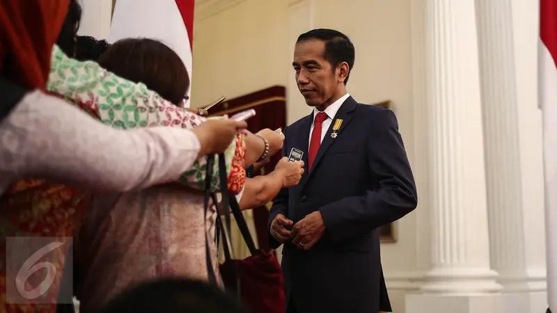 20160727-Jokowi Memberikan Keterangan Terkait Reshuffle Kabinet-Fanani