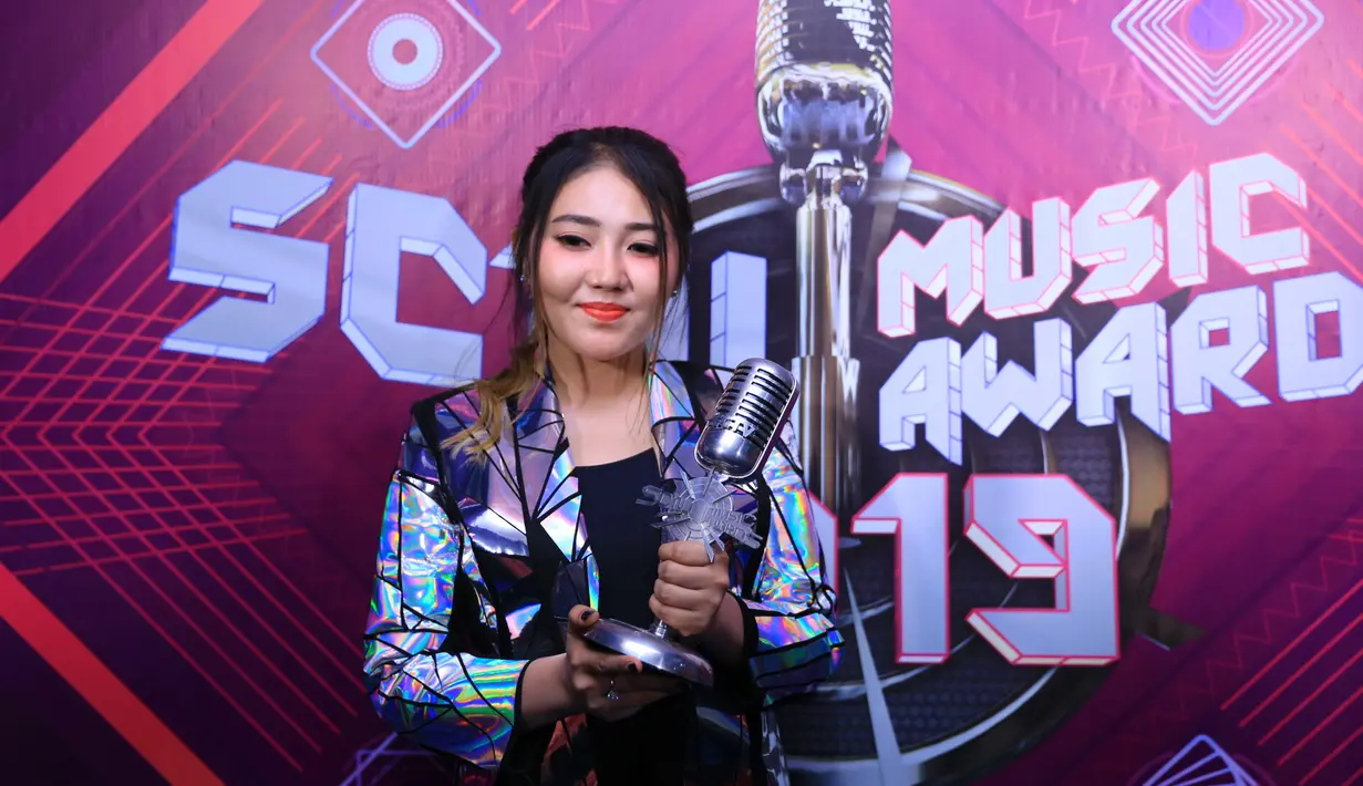 Via Vallen -SCTV Music Awards 2019