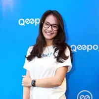 Menurut Pevita, ini adalah revolusi baru pada aplikasi berbagi konten eksklusif dan personal. Karenanya, tak hanya Pevita, beberapa selebriti papan atas pun telah bergabung di aplikasi ini.  (Deki Prayoga/Bintang.com)