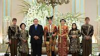 SBY berfoto dengan Kaesang Pangarep dan Erina Gudono. (Foto: Dok. Instagram @agusyudhoyono)